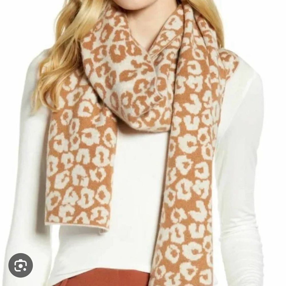 Halogen Leopard Print Wool Cashmere Blend Scarf in Brown and Cream One Size NEW